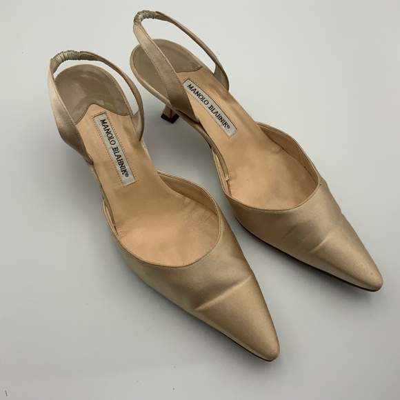 MANOLO BLAHNIK SATIN AND LEATHER SLINGBACK - Picture 1 of 6